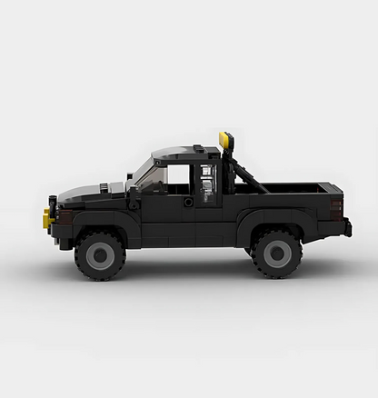 BLACKTRAX 85 - INSPIRED BY 1985 PICKUP SR5 XTRA CAB 4X4